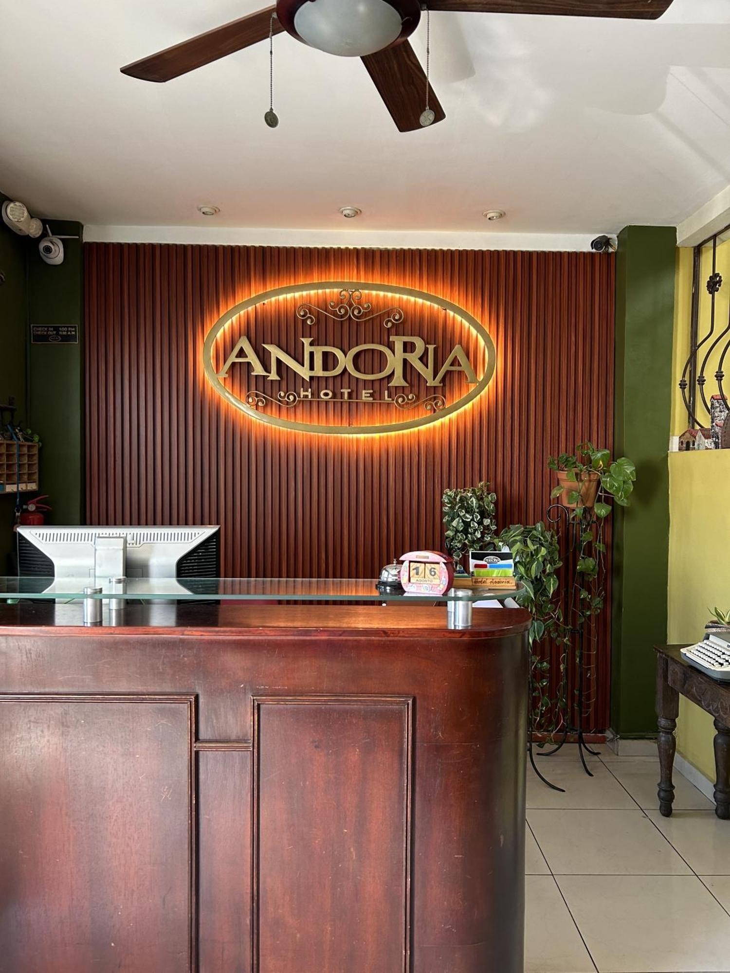 Hotel Andoria San Salvador Buitenkant foto
